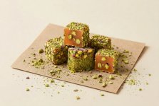 Рахат-лукум кубик в обсыпке с фундуком (вали)