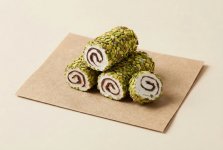 Рахат-лукум рулетом с цельной фисташкой, шоколадный