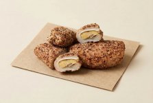 Рахат-лукум лунный свёрток с кремом, в обсыпке из молотого миндаля