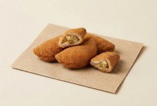 Рахат-лукум лунный свёрток с кремом, в обсыпке из карамелизированного печенья