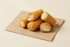 Рахат-лукум ролл с ежевичным кремом, в бархатном покрытии фиолетового цвета