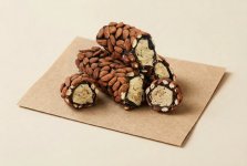 Рахат-лукум ролл с кремом, в обсыпке из цельного миндаля