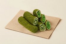 Рахат-лукум ролл с фисташковым кремом, в обсыпке из молотой фисташки